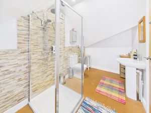 En-Suite Shower Room- click for photo gallery